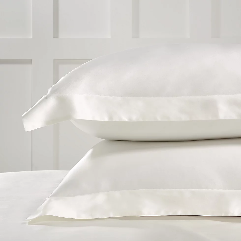 Adam Upholstered Bed with Storage - Image 4